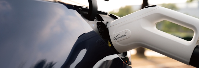 For high-power GB/T DC charging equipment designed around an integrated liquid-cooling system.